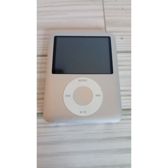 Apple iPod Model A1236 4GB Silver Bad Spots in Screen Read Description - Picture 2 of 4